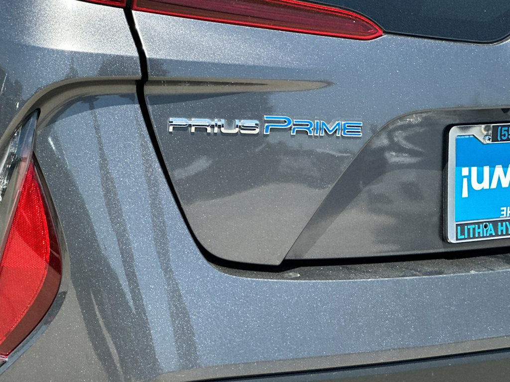 Thumbnail: 2022 Toyota Prius Prime - 7