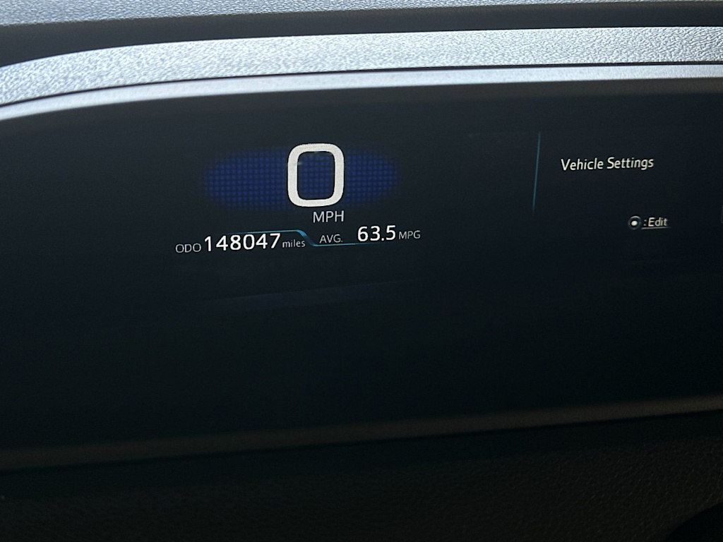 Thumbnail: 2022 Toyota Prius Prime - 29