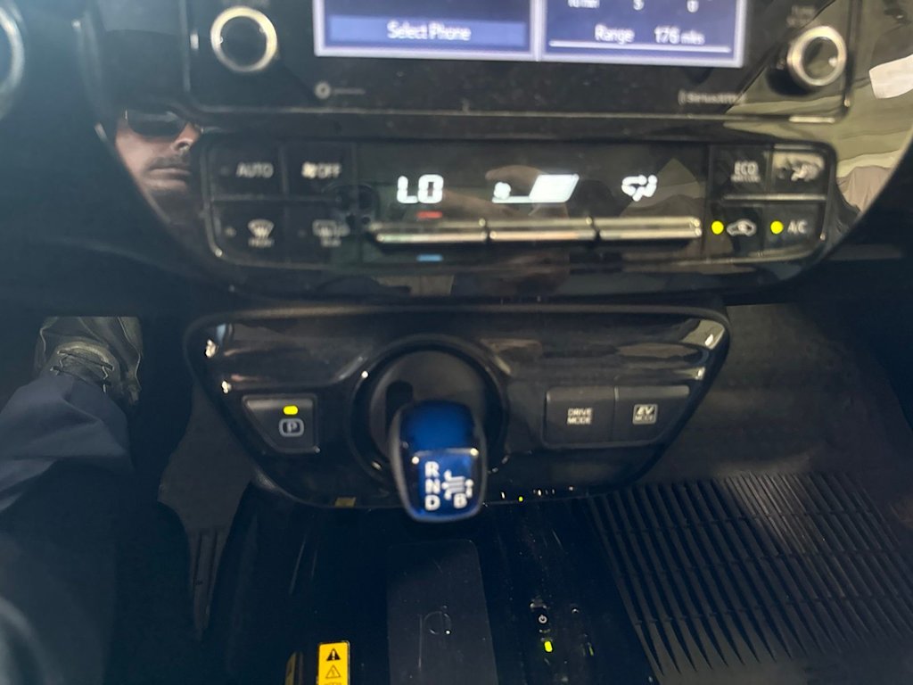Thumbnail: 2022 Toyota Prius - 26