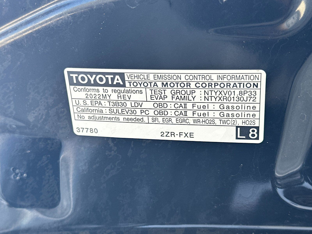 Thumbnail: 2022 Toyota Prius - 18
