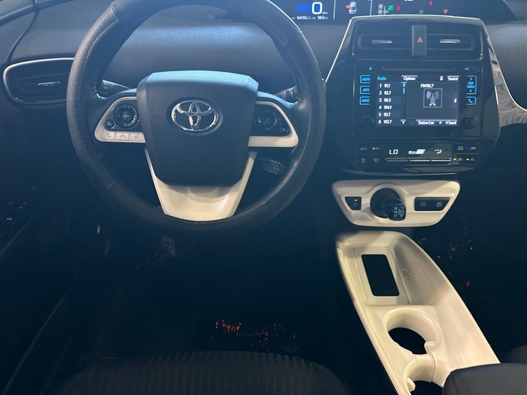 Thumbnail: 2016 Toyota Prius - 12