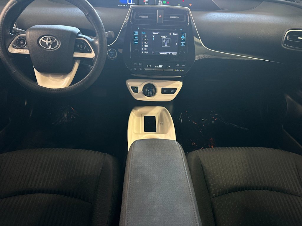 Thumbnail: 2016 Toyota Prius - 2