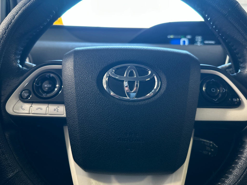 Thumbnail: 2016 Toyota Prius - 26