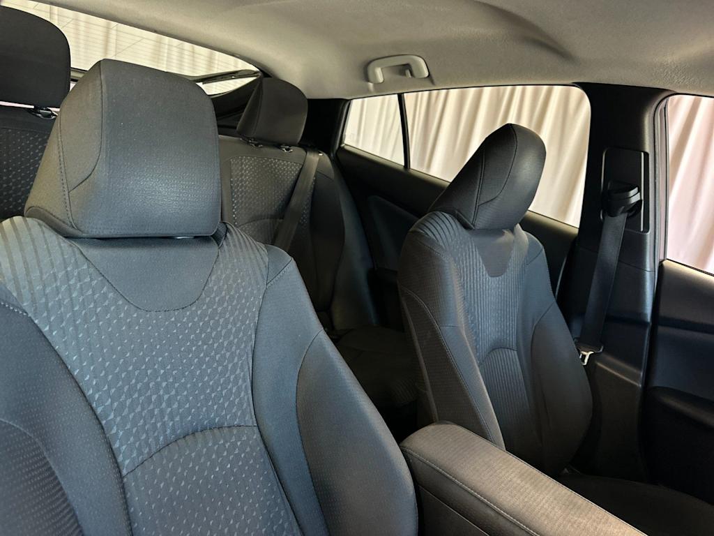 Thumbnail: 2016 Toyota Prius - 10