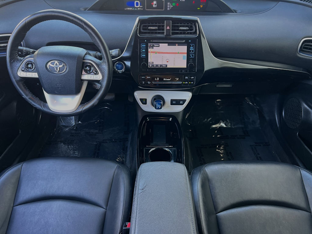 2018 Toyota Prius Three Touring 2