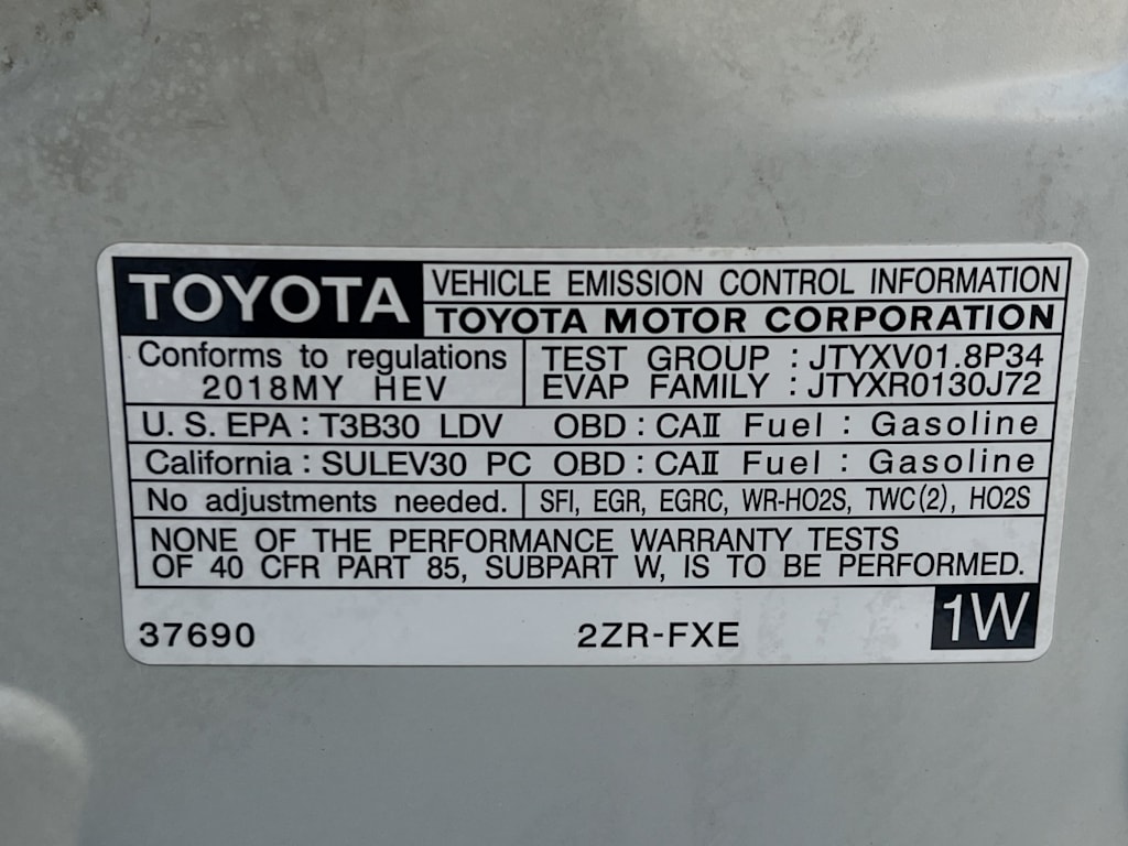 2018 Toyota Prius Three Touring 16