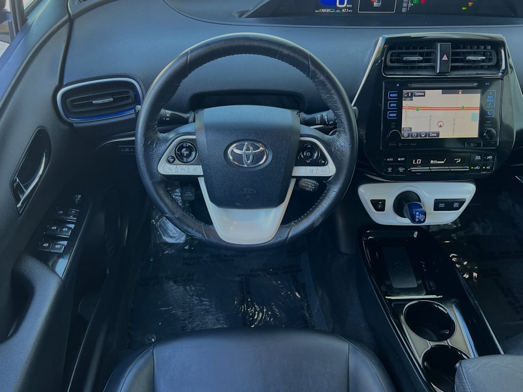 2018 Toyota Prius Three Touring 10