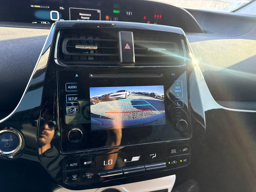 Thumbnail: 2018 Toyota Prius - 29