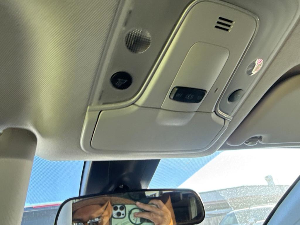Thumbnail: 2018 Toyota Prius - 28