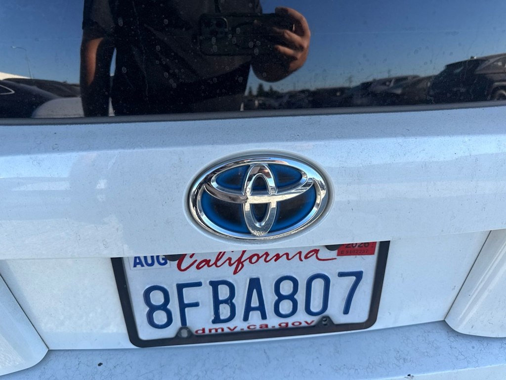 Thumbnail: 2018 Toyota Prius - 20