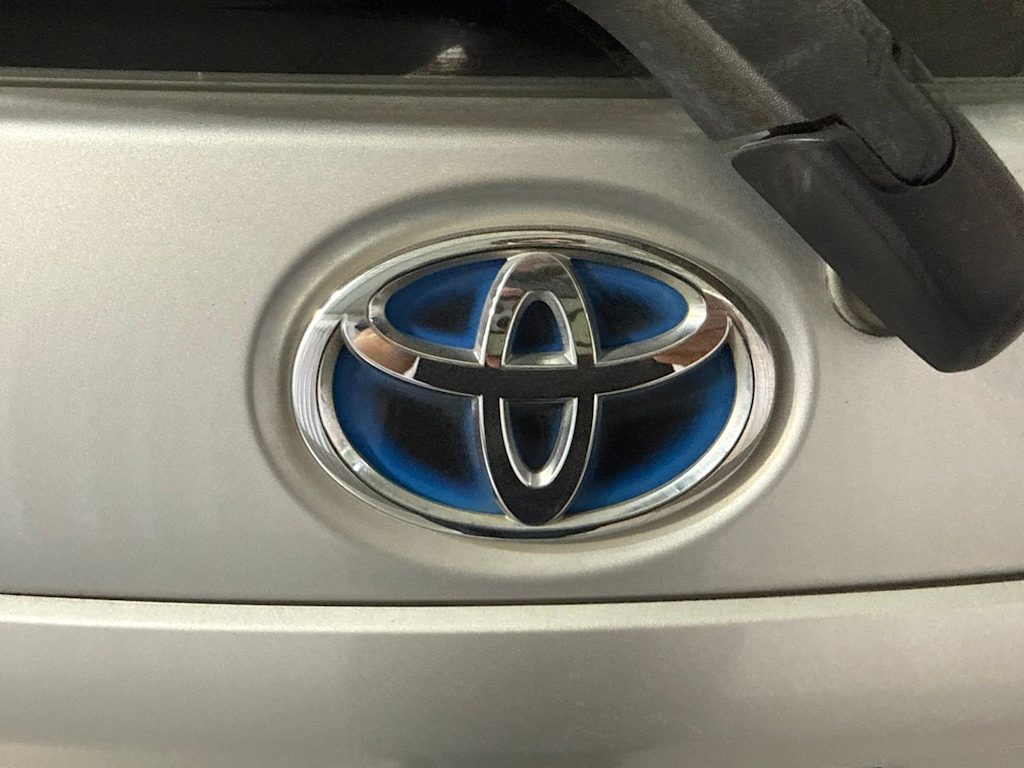 Thumbnail: 2015 Toyota Prius c - 19