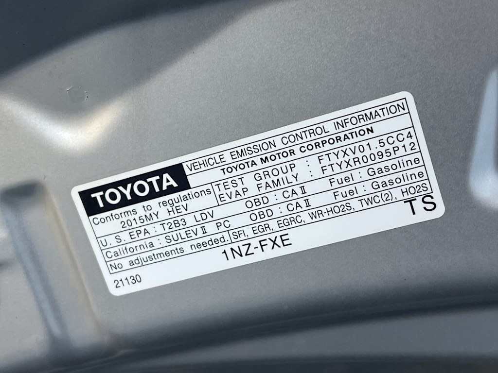 Thumbnail: 2015 Toyota Prius c - 19