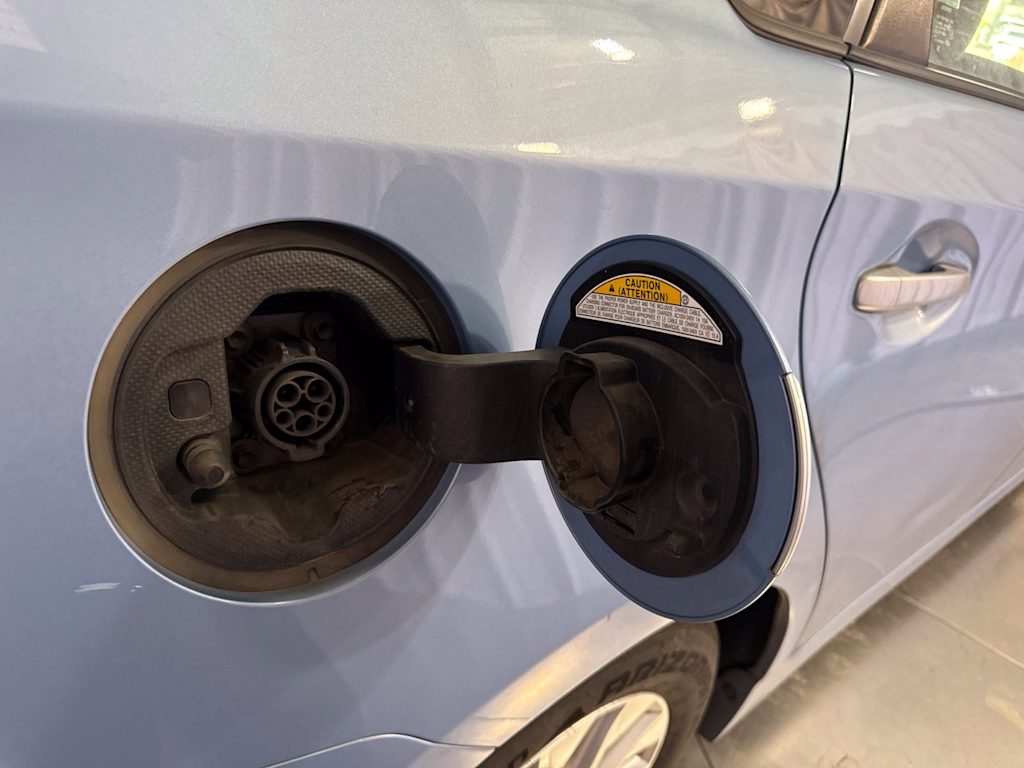 Thumbnail: 2015 Toyota Prius - 22
