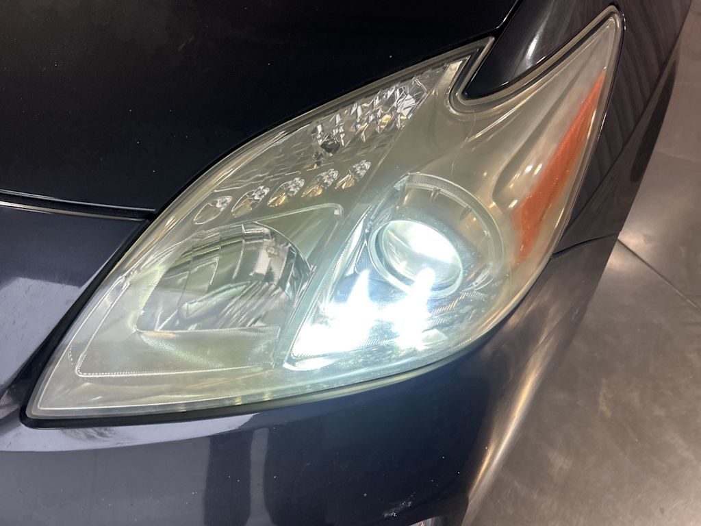 Thumbnail: 2012 Toyota Prius - 11