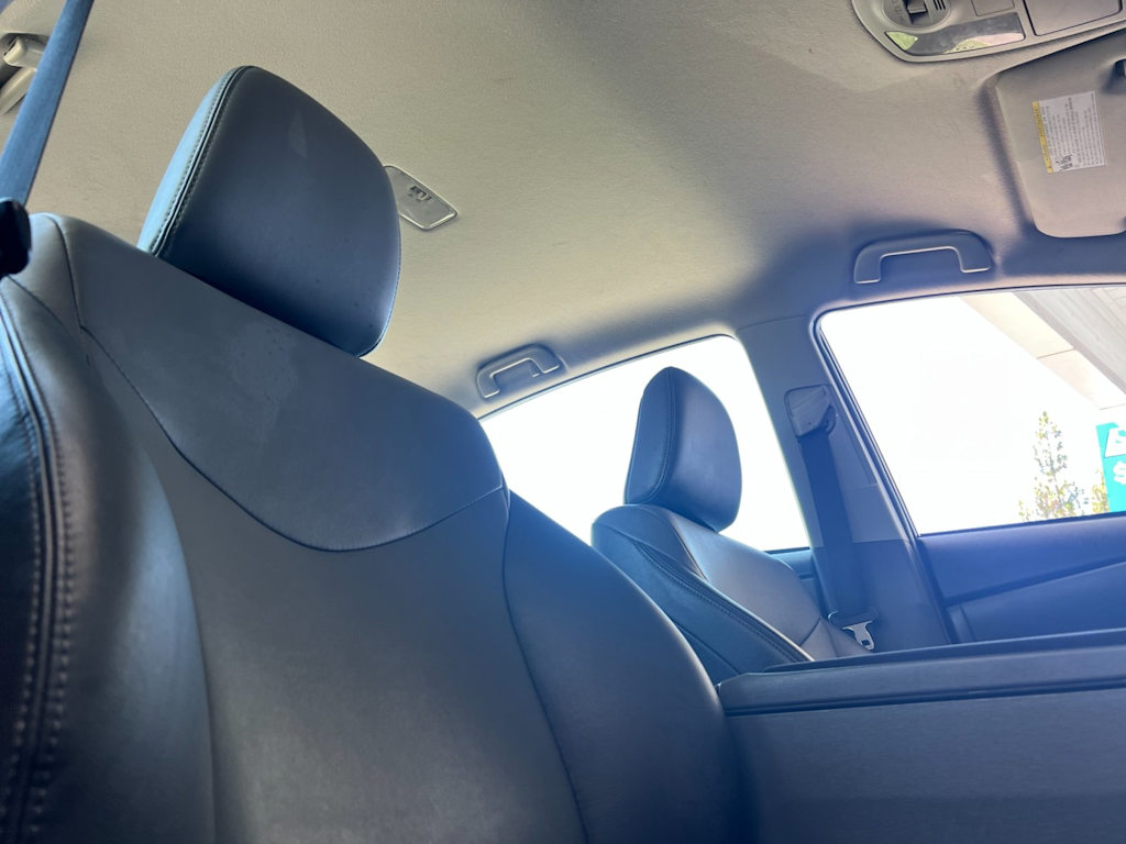 Thumbnail: 2014 Toyota Prius v - 10