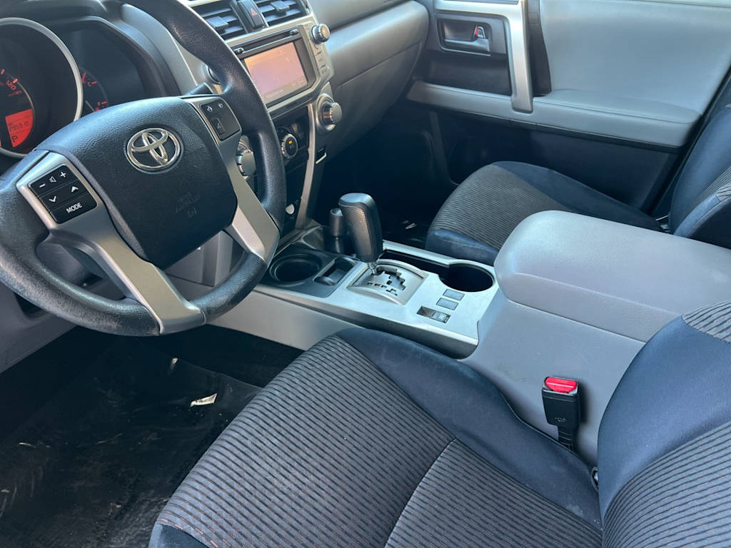 2012 Toyota 4Runner SR5 9