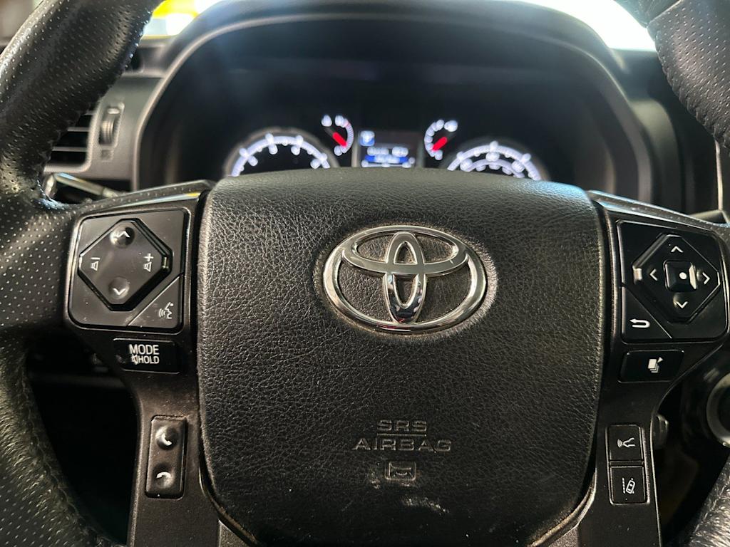 Thumbnail: 2020 Toyota 4Runner - 25