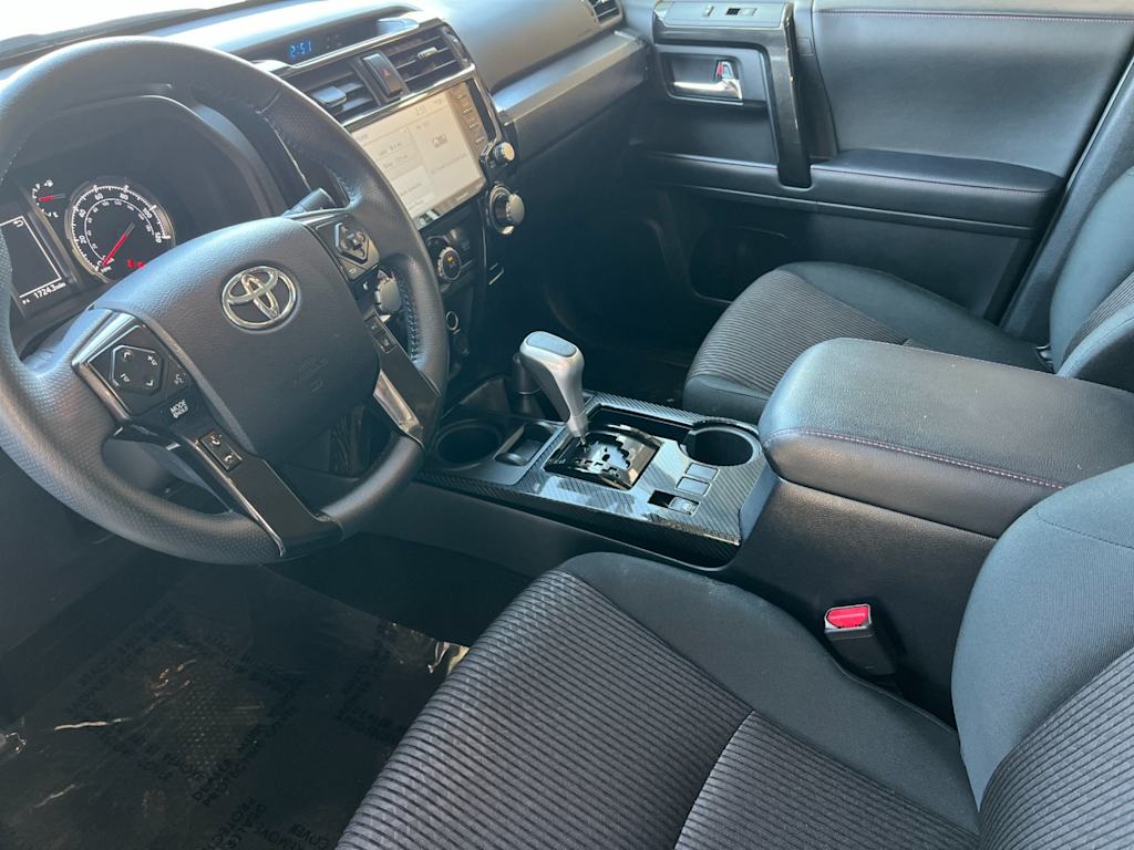 Thumbnail: 2024 Toyota 4Runner - 9
