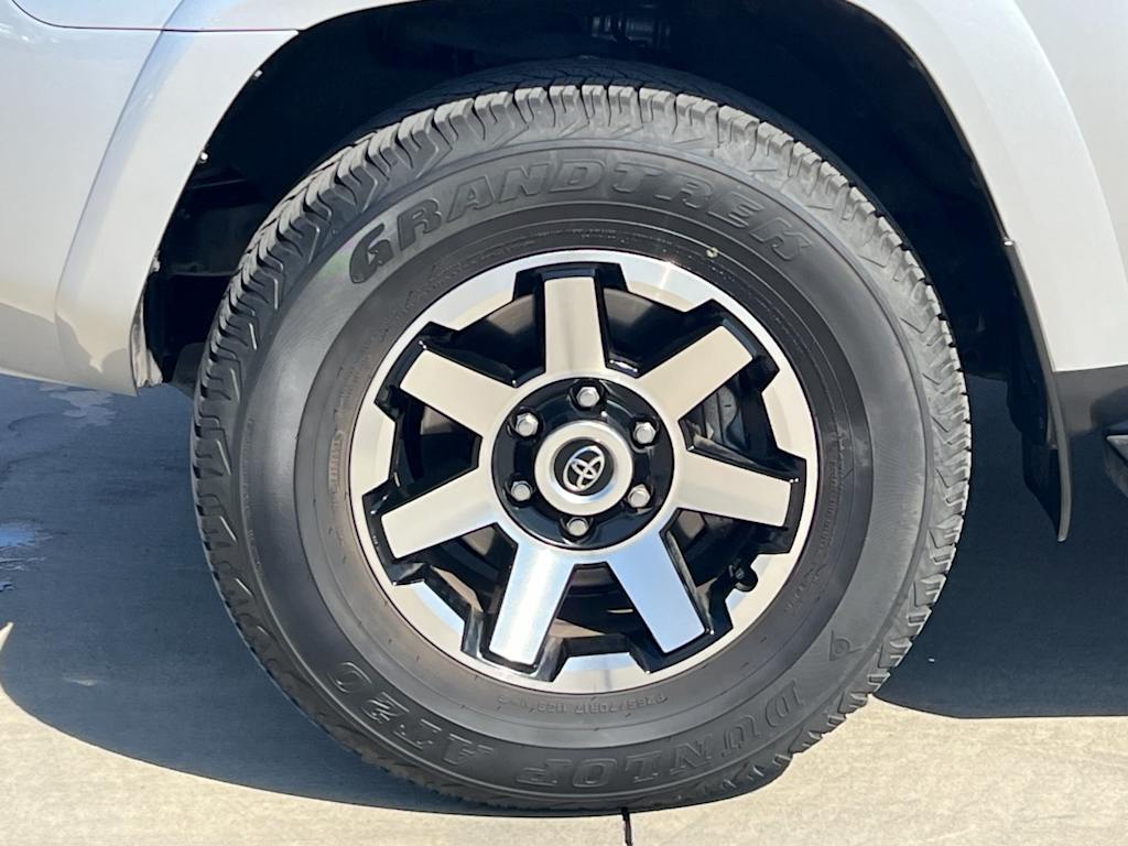 Thumbnail: 2024 Toyota 4Runner - 8