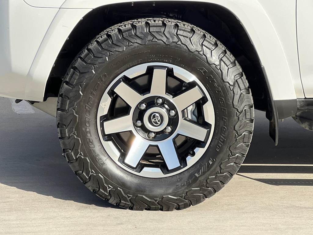 Thumbnail: 2024 Toyota 4Runner - 7