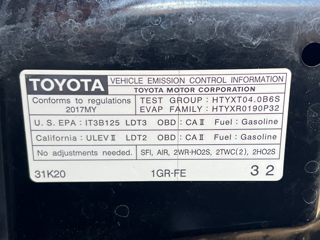 2017 Toyota 4Runner SR5 18