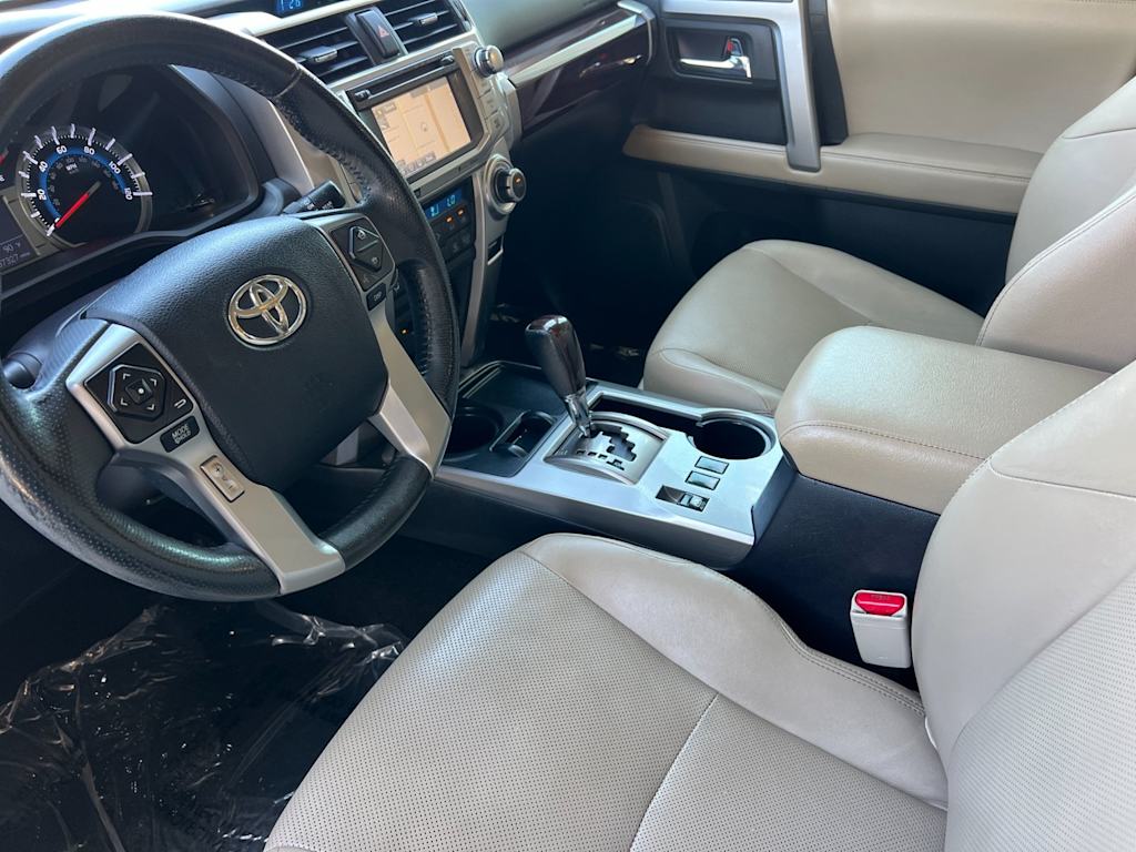 Thumbnail: 2015 Toyota 4Runner - 10