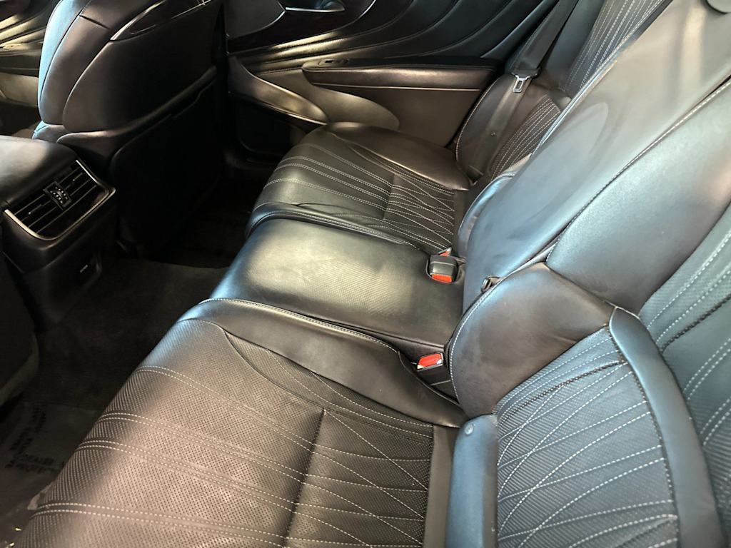 Thumbnail: 2020 Lexus LS - 11