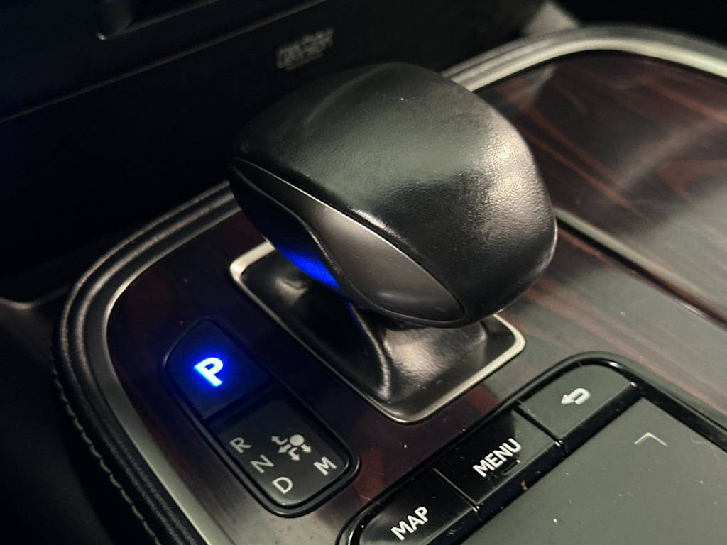 Thumbnail: 2020 Lexus LS - 14