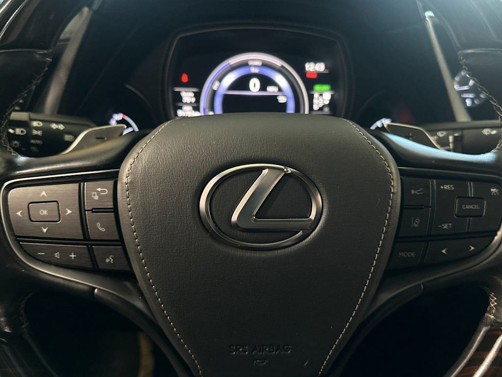 Thumbnail: 2020 Lexus LS - 27