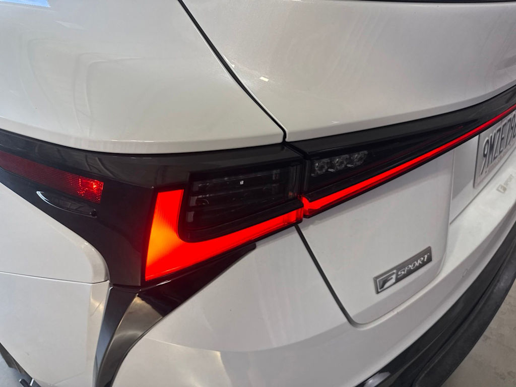 Thumbnail: 2021 Lexus IS - 21