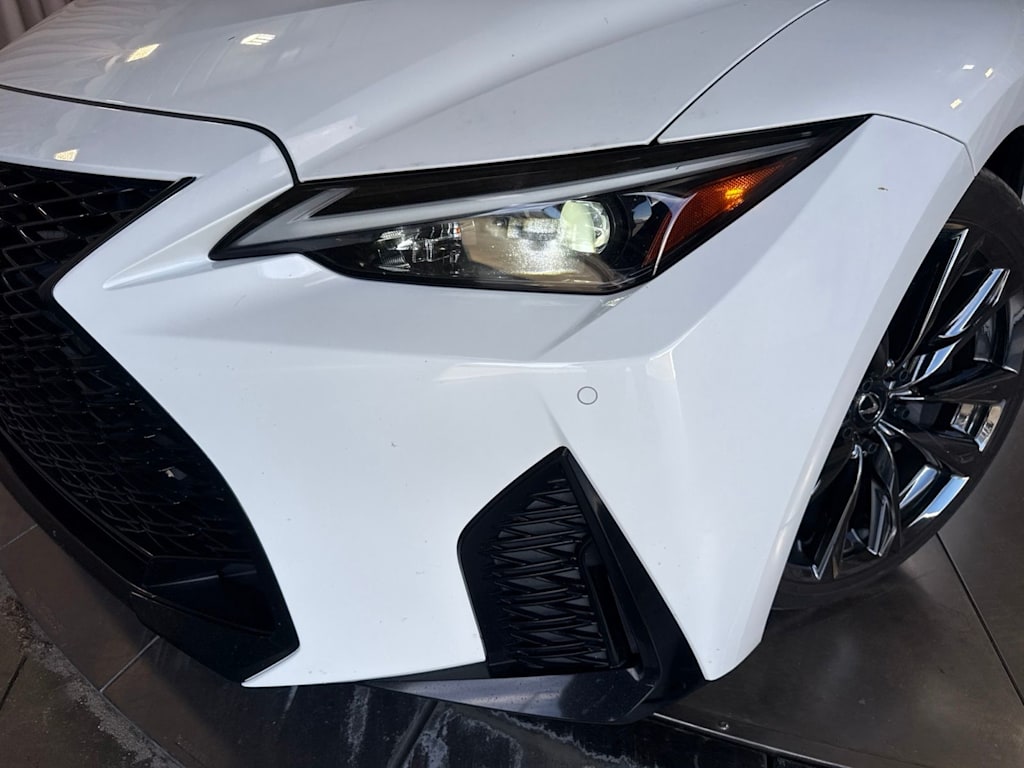Thumbnail: 2021 Lexus IS - 19