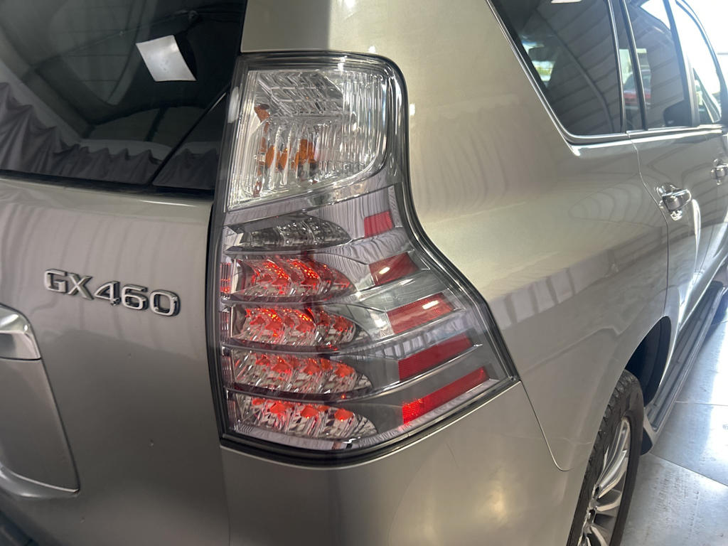 Thumbnail: 2020 Lexus GX - 19