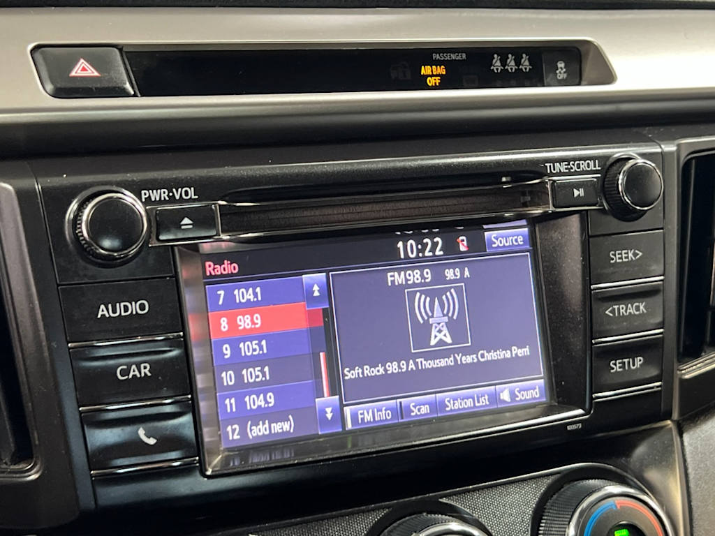 Thumbnail: 2018 Toyota RAV4 - 14