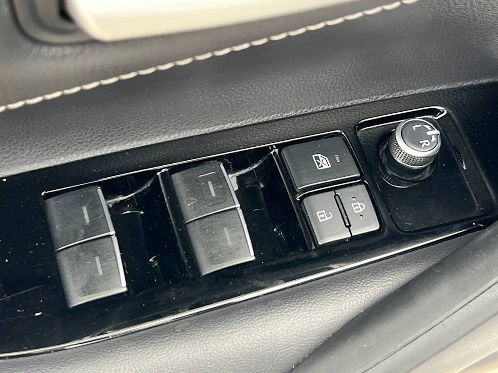 Thumbnail: 2019 Toyota Corolla - 24