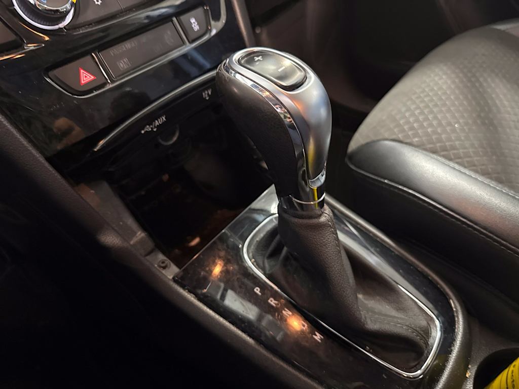 Thumbnail: 2020 Buick Encore - 10