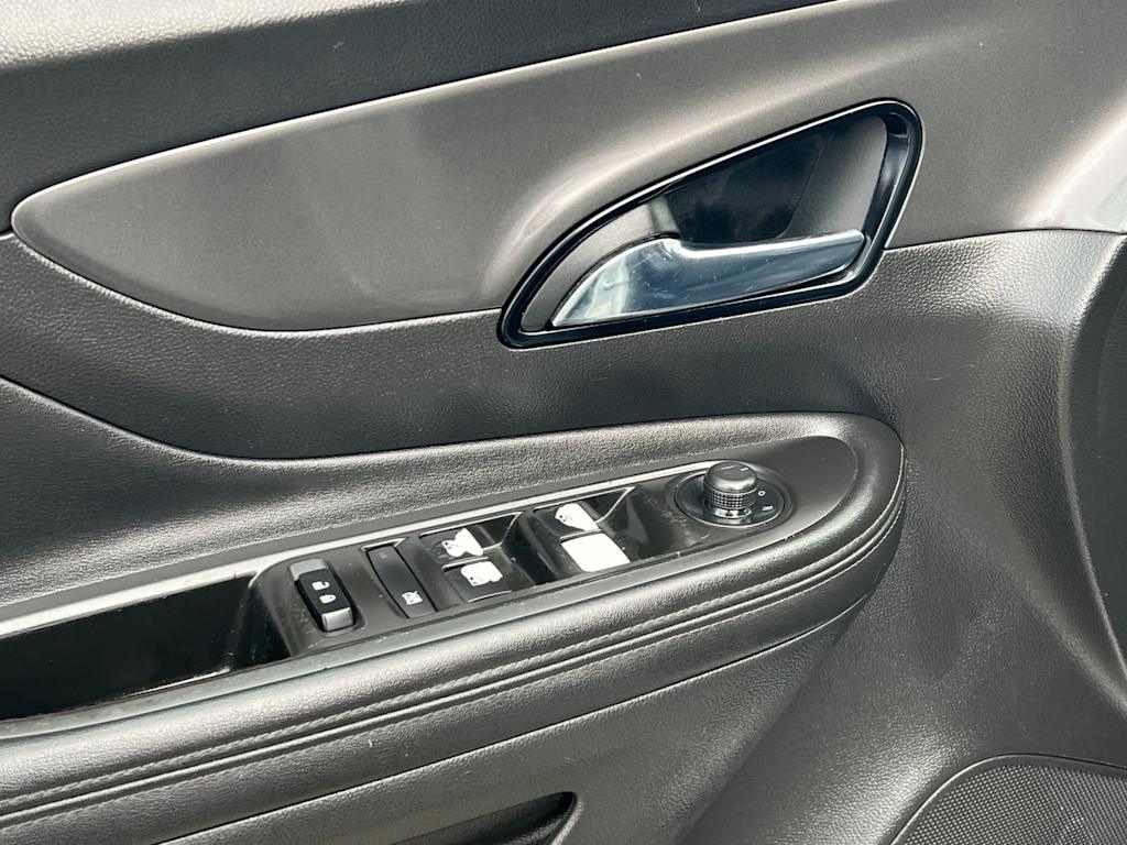 Thumbnail: 2018 Buick Encore - 23