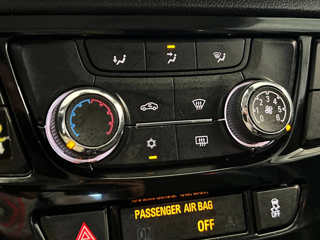 Thumbnail: 2019 Buick Encore - 25