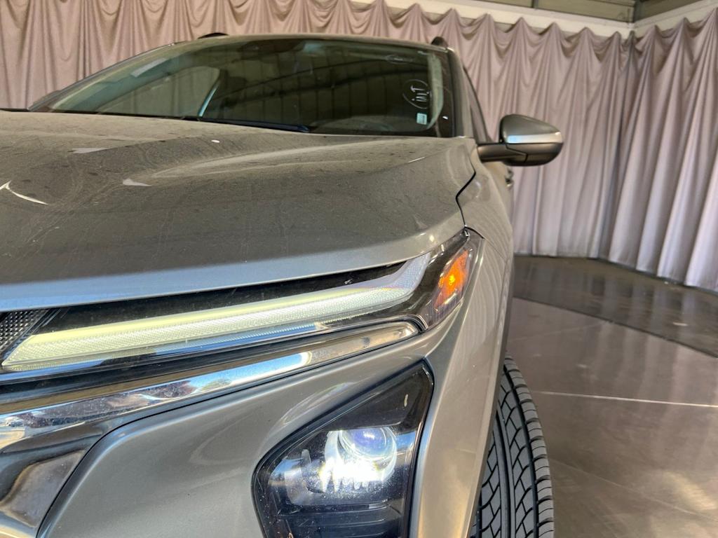 Thumbnail: 2025 Chevrolet Trax - 16
