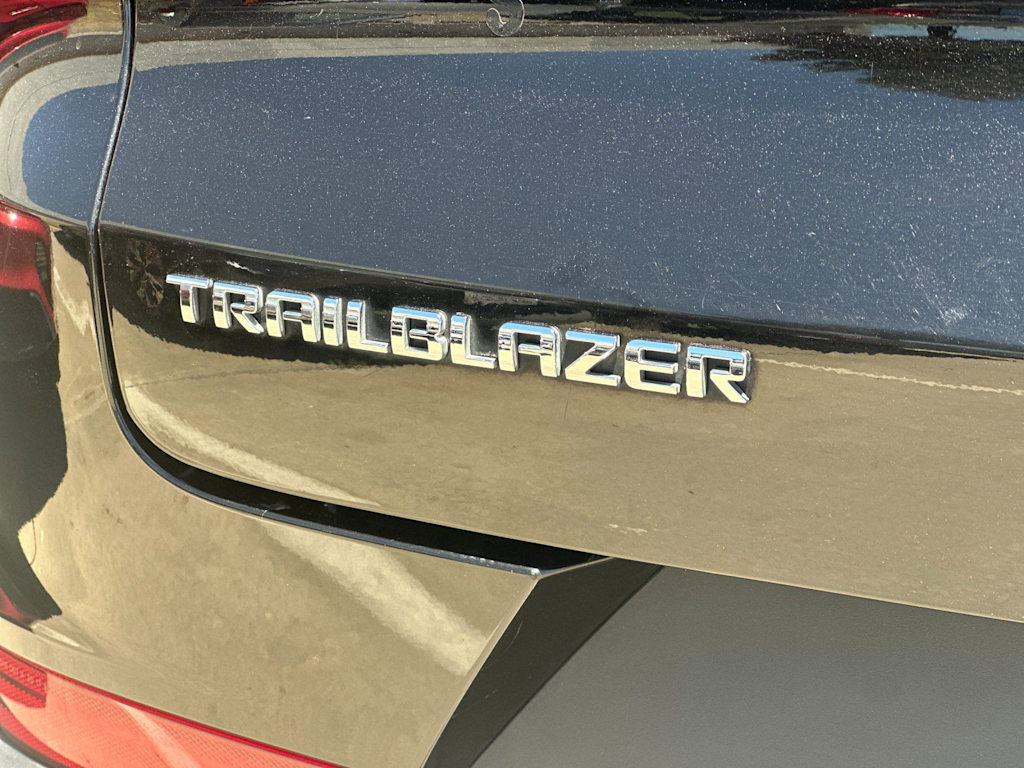 Thumbnail: 2023 Chevrolet TrailBlazer - 7