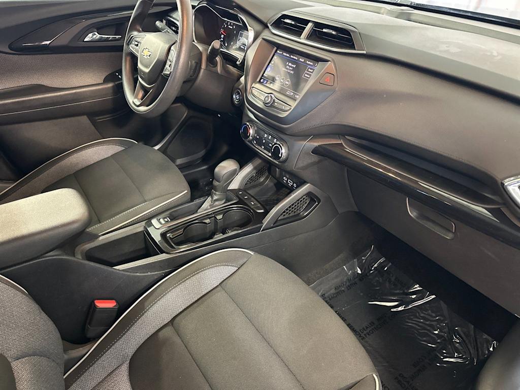 Thumbnail: 2023 Chevrolet TrailBlazer - 13