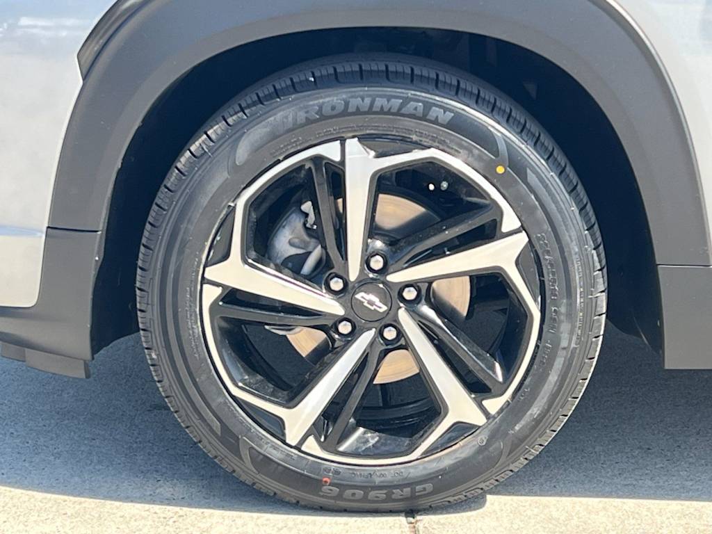 Thumbnail: 2023 Chevrolet TrailBlazer - 8
