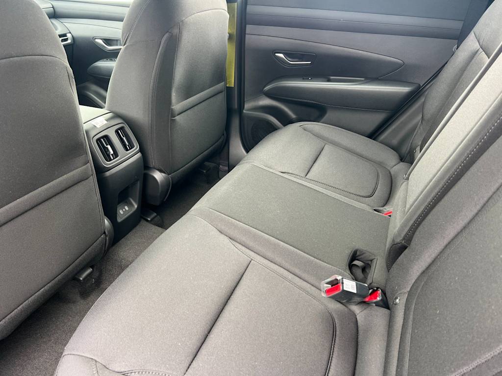 2026 Hyundai Tucson Blue SE - Photo 11