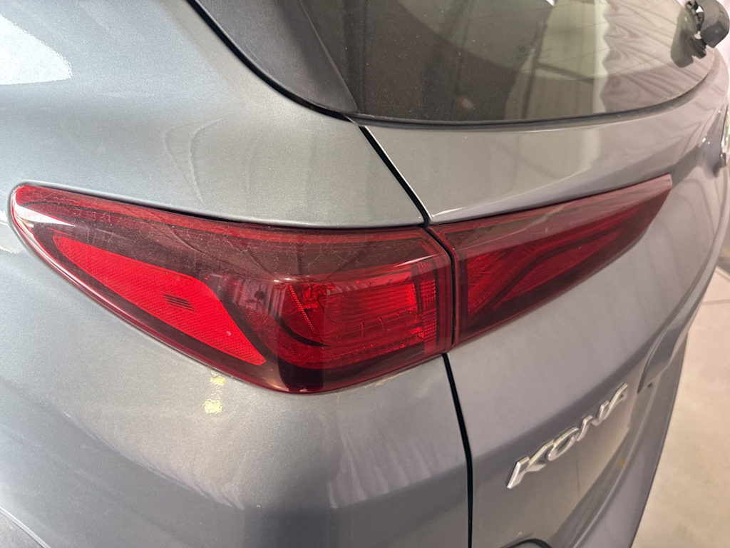 Thumbnail: 2021 Hyundai Kona - 17