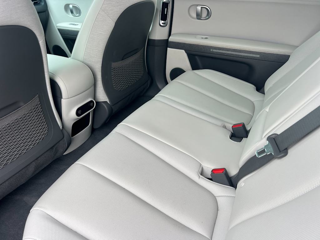 Thumbnail: 2023 Hyundai Ioniq 5 - 11