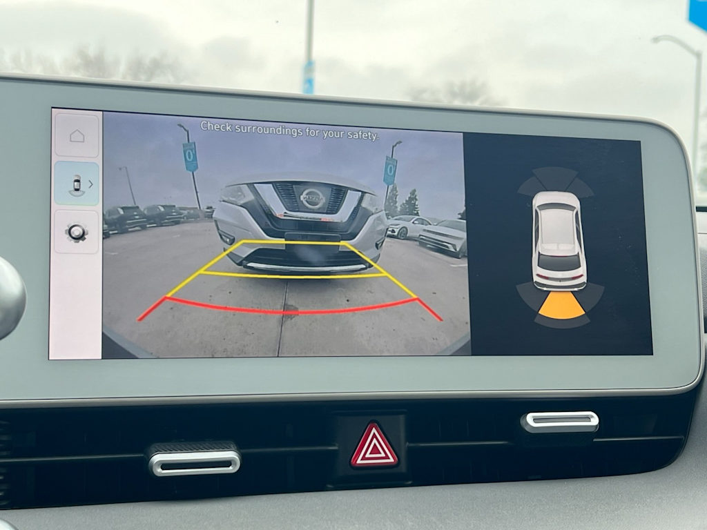 Thumbnail: 2023 Hyundai Ioniq 5 - 23