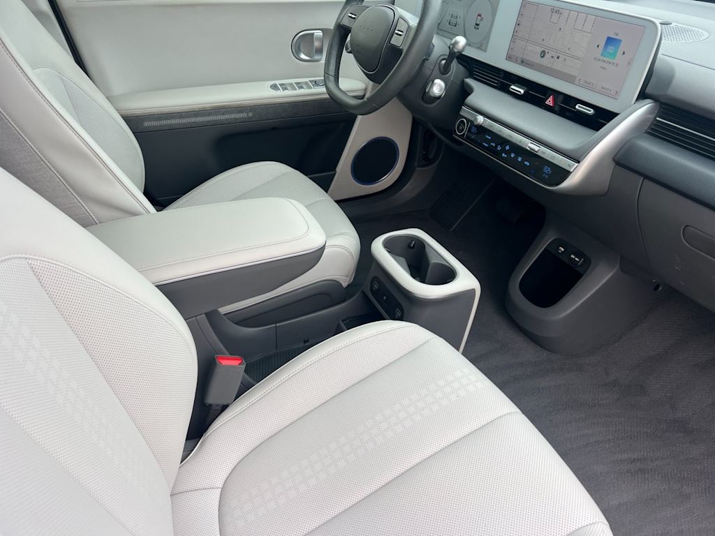 Thumbnail: 2023 Hyundai Ioniq 5 - 10