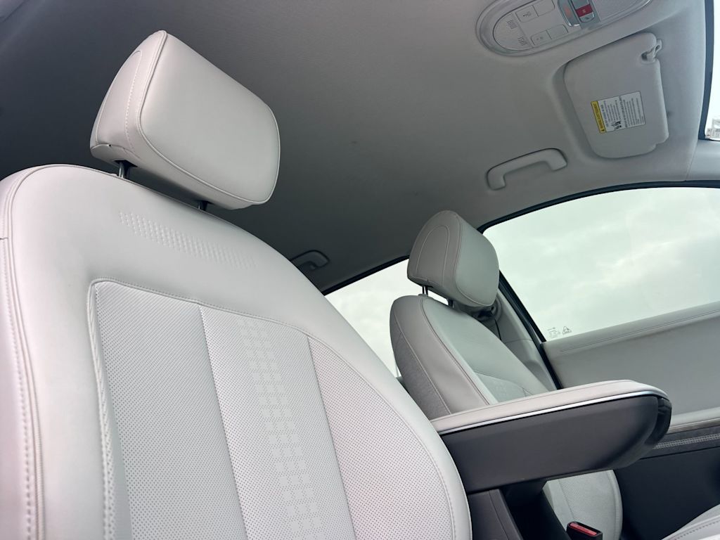 Thumbnail: 2023 Hyundai Ioniq 5 - 21