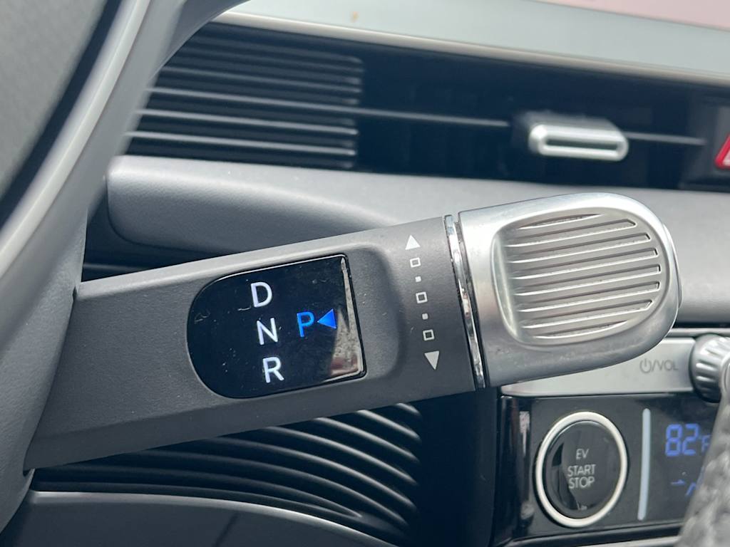 Thumbnail: 2023 Hyundai Ioniq 5 - 25