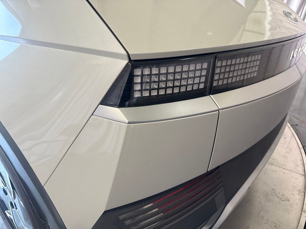 Thumbnail: 2024 Hyundai Ioniq 5 - 17