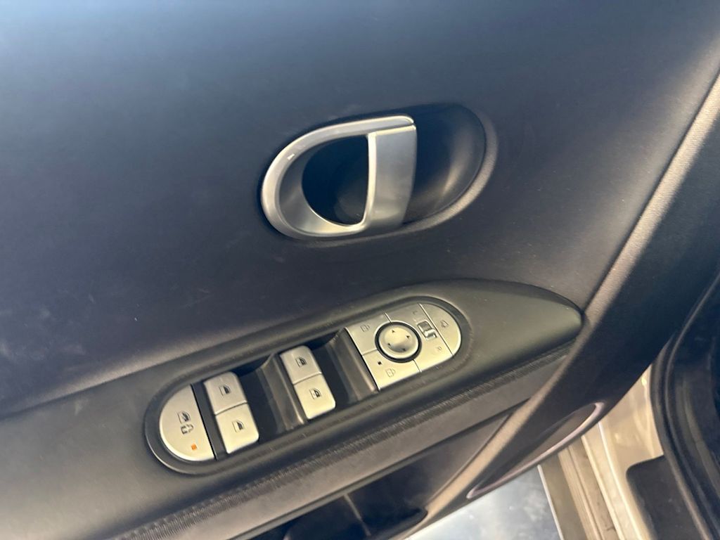 Thumbnail: 2023 Hyundai Ioniq 5 - 20